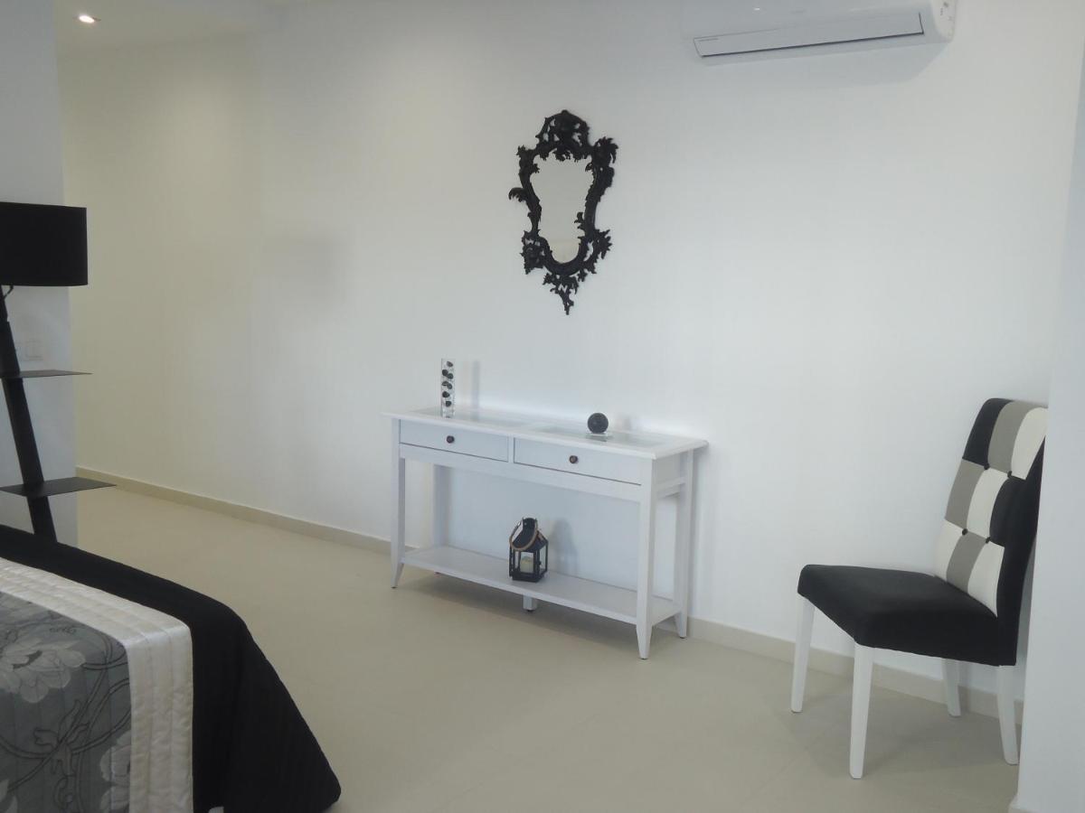 Vivenda L'Olivier Bed and Breakfast Quarteira Εξωτερικό φωτογραφία